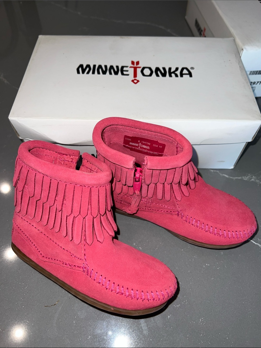 Authentic New in Box, Minnetonka Double Fringe Side Zip Boot Toddler/Youth PINK